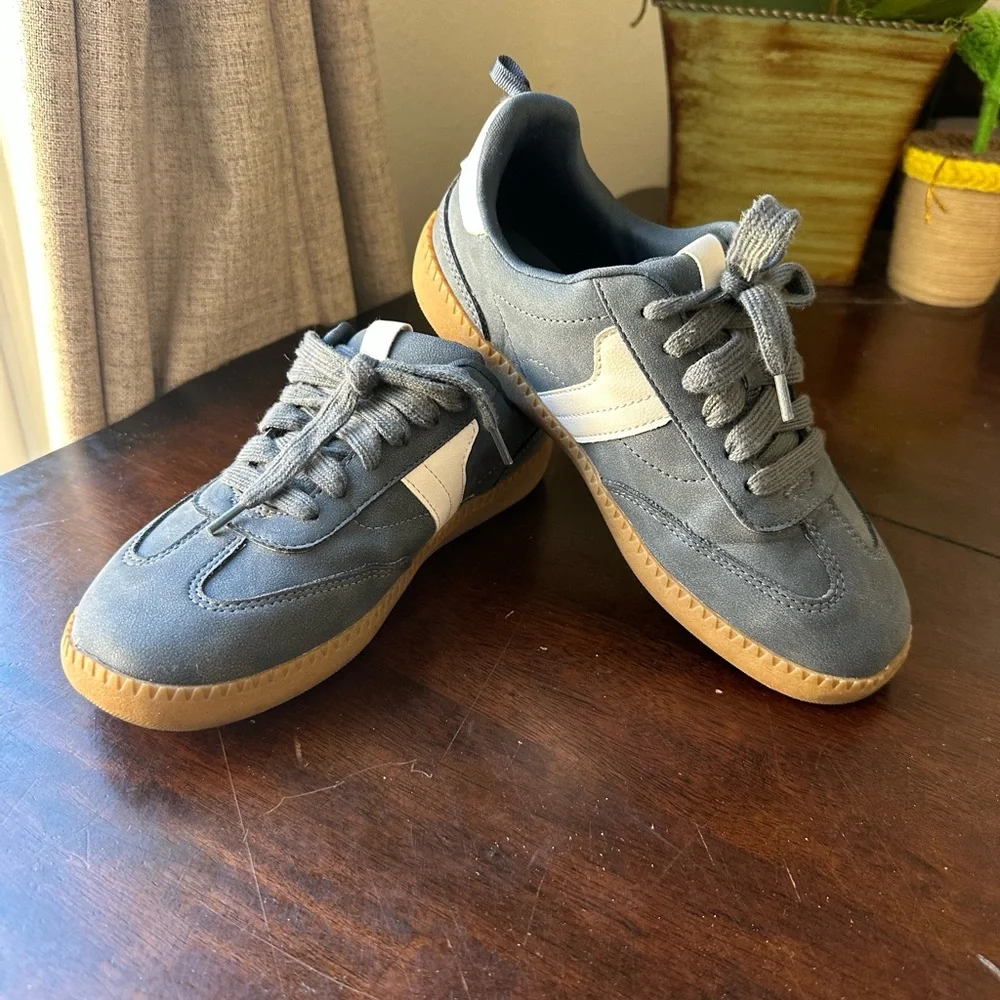 wonder nation Blue Suede-Look Kids Sneakers with Gum Sole